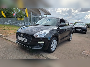 Used Suzuki Swift 2019 for sale - 79371336: Photo