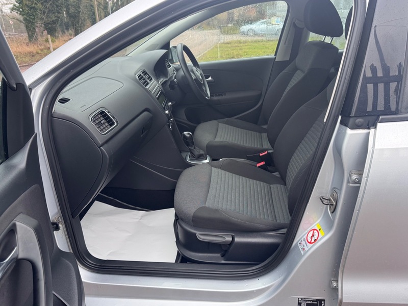 Used Volkswagen Polo 2010 for sale - 77452688: Photo 21