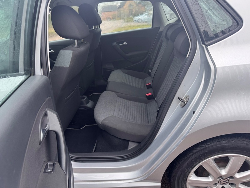 Used Volkswagen Polo 2010 for sale - 77452688: Photo 24