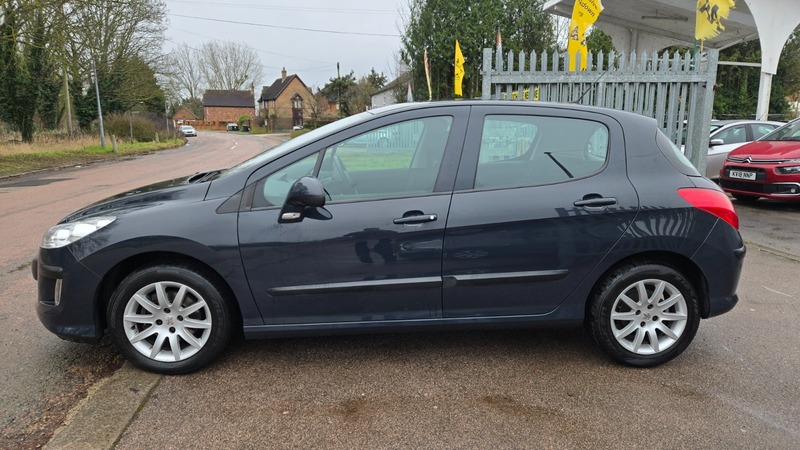 Used Peugeot 308 2010 for sale - 77201002: Photo 10