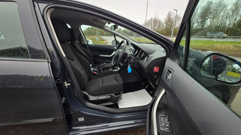 Used Peugeot 308 2010 for sale - 77201002: Photo 19