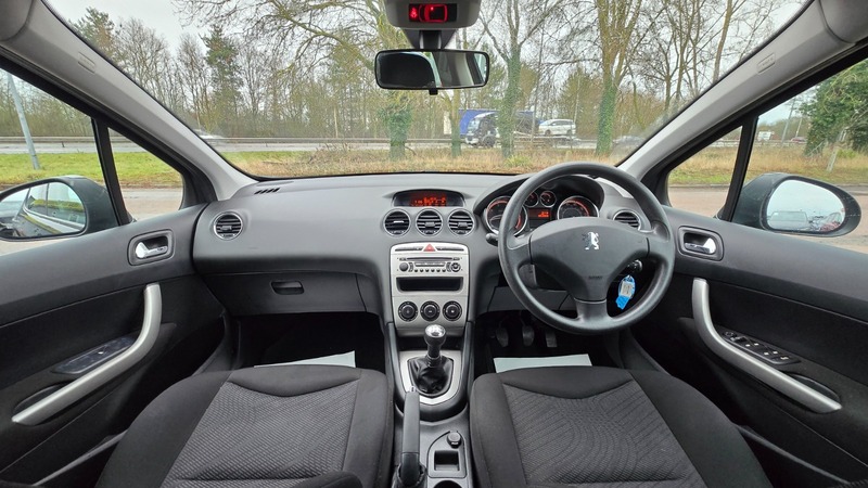 Used Peugeot 308 2010 for sale - 77201002: Photo 27