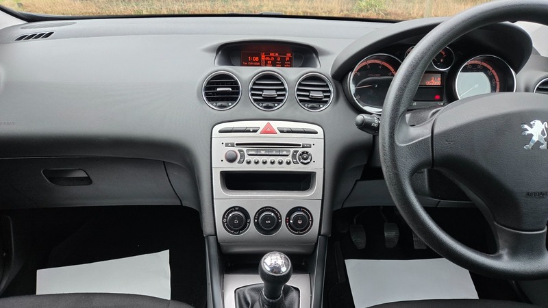 Used Peugeot 308 2010 for sale - 77201002: Photo 29