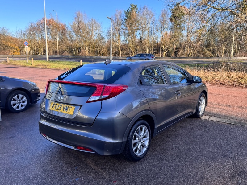 Used Honda Civic 2013 for sale - 76798963: Photo 12