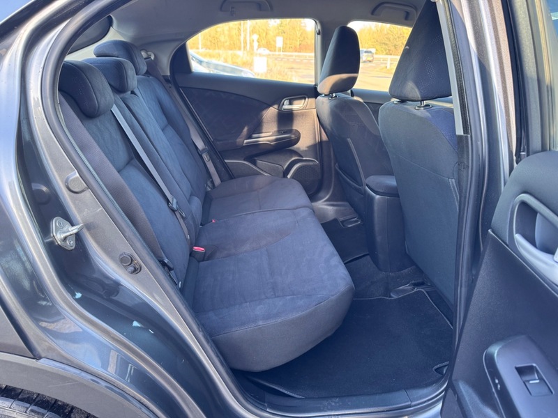 Used Honda Civic 2013 for sale - 76798963: Photo 22