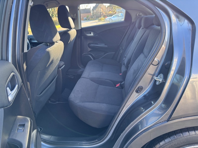 Used Honda Civic 2013 for sale - 76798963: Photo 23