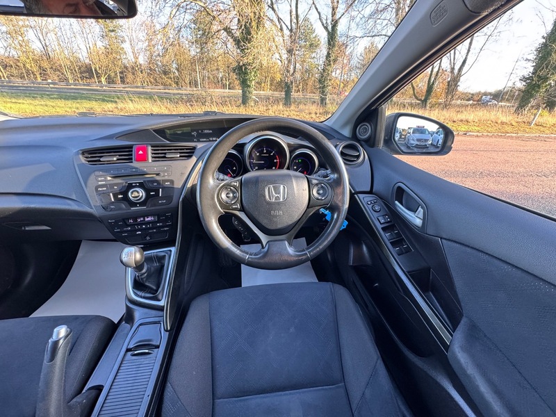 Used Honda Civic 2013 for sale - 76798963: Photo 27