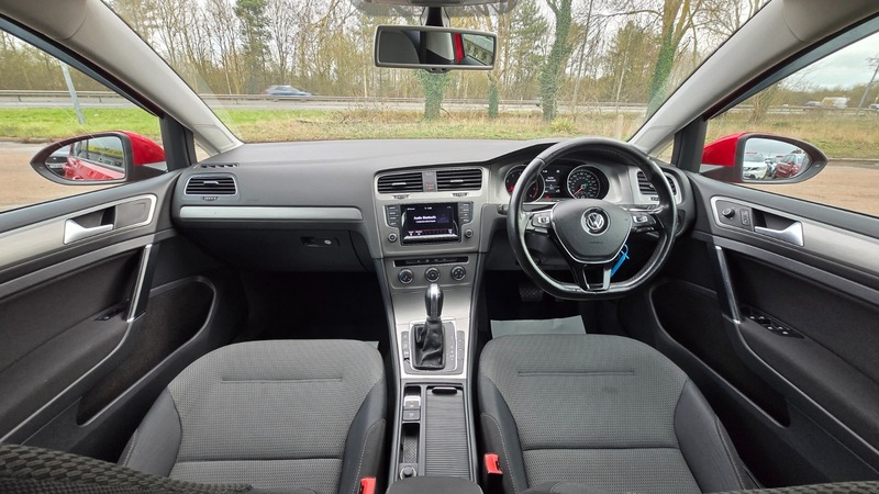 Used Volkswagen Golf 2014 for sale - 77632289: Photo 2