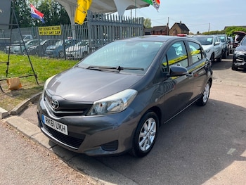 Used Toyota Yaris 2012 for sale - 78387446: Photo