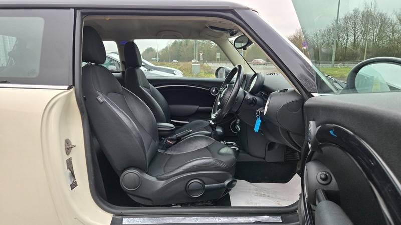 Used MINI Hatch 2011 for sale - 77250983: Photo 16