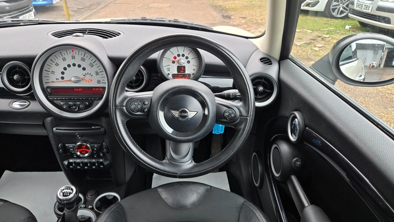Used MINI Hatch 2011 for sale - 77250983: Photo 24