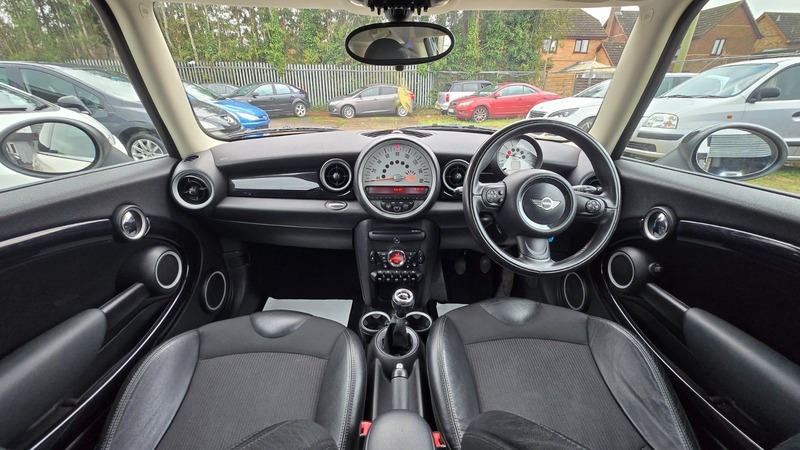 Used MINI Hatch 2011 for sale - 77250983: Photo 32