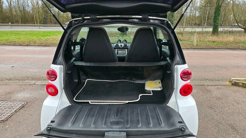 Used smart fortwo 2014 for sale - 77622124: Photo 32