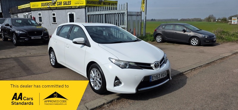 Used Toyota Auris 2013 for sale - 77981713: Photo 1
