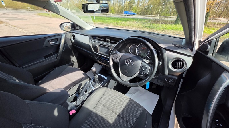 Used Toyota Auris 2013 for sale - 77981713: Photo 23