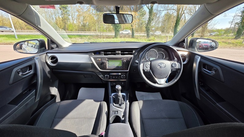 Used Toyota Auris 2013 for sale - 77981713: Photo 32