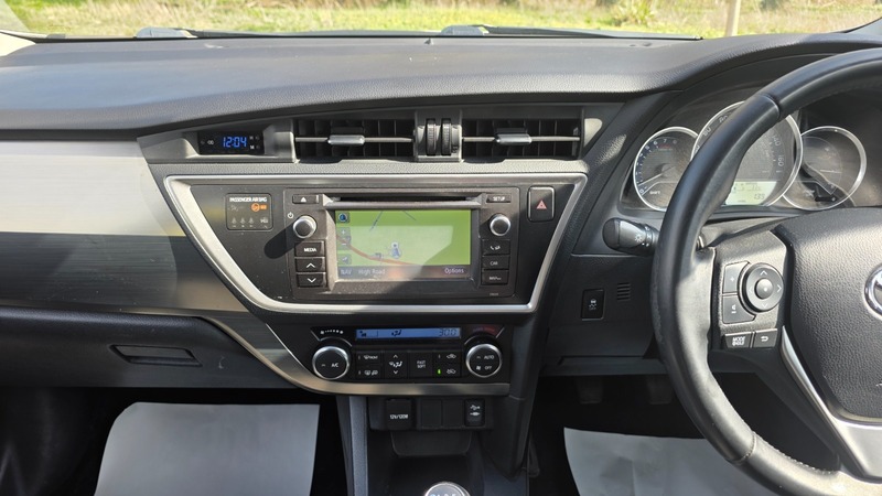 Used Toyota Auris 2013 for sale - 77981713: Photo 33