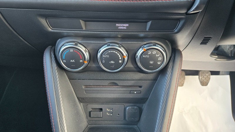 Used Mazda Mazda2 2015 for sale - 77437916: Photo 32