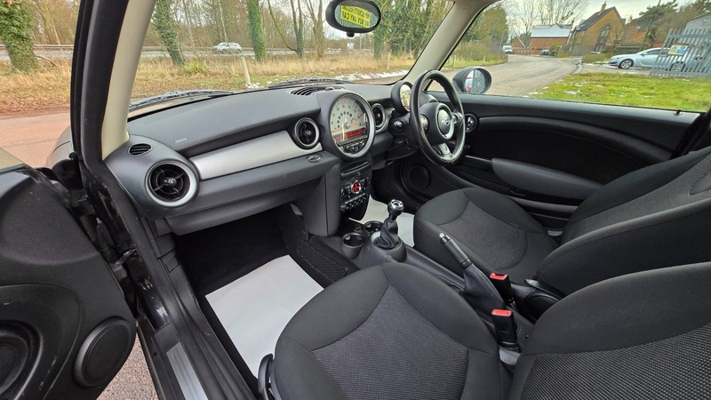 Used MINI Hatch 2011 for sale - 77118304: Photo 25