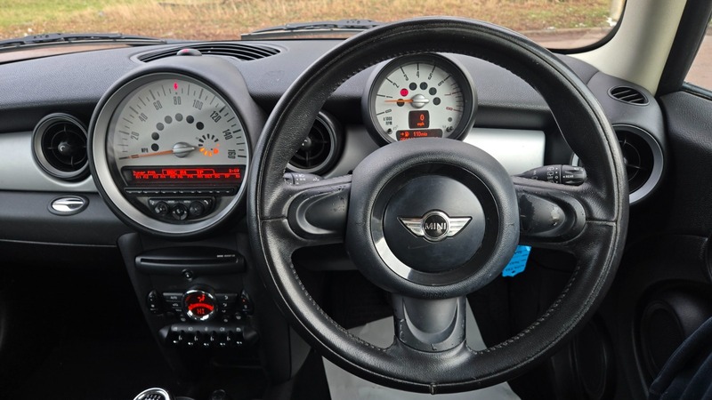 Used MINI Hatch 2011 for sale - 77118304: Photo 27