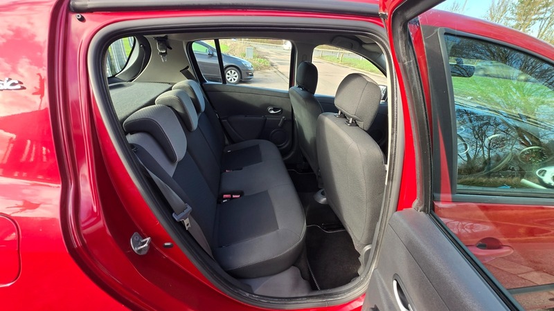 Used Renault Clio 2010 for sale - 77709000: Photo 23