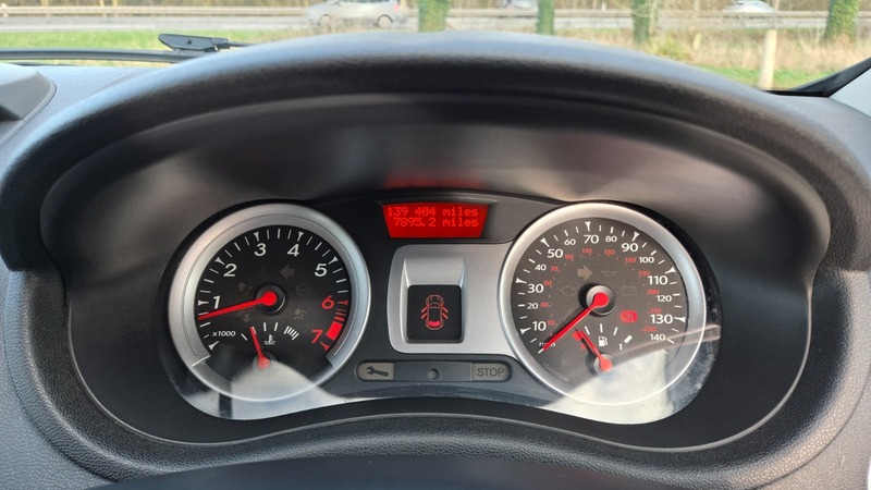 Used Renault Clio 2010 for sale - 77709000: Photo 30