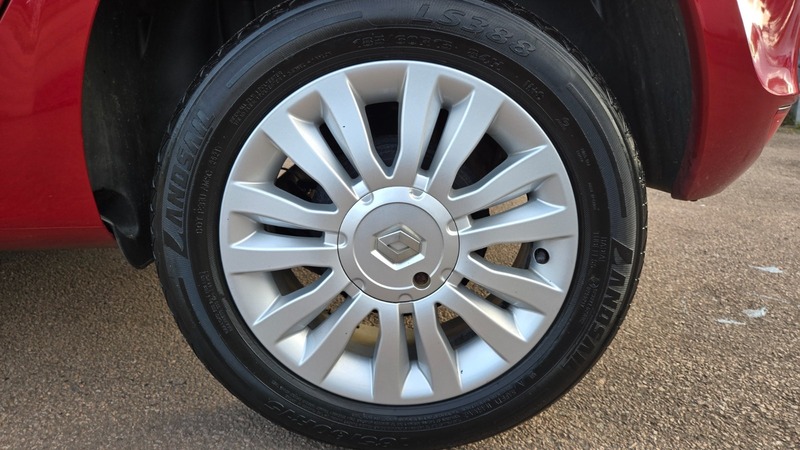 Used Renault Clio 2010 for sale - 77709000: Photo 40