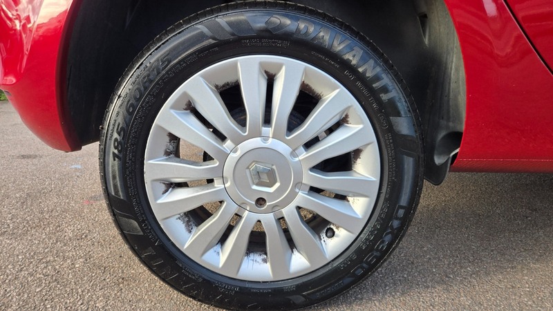 Used Renault Clio 2010 for sale - 77709000: Photo 41