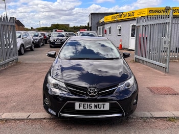 Used Toyota Auris 2015 for sale - 79371317: Photo