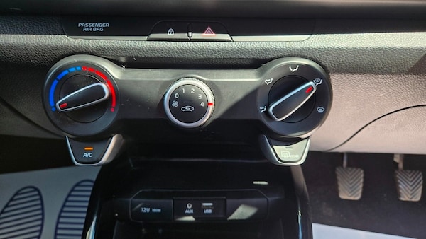 Used Kia Rio 2017 for sale - 74621293: Photo 32