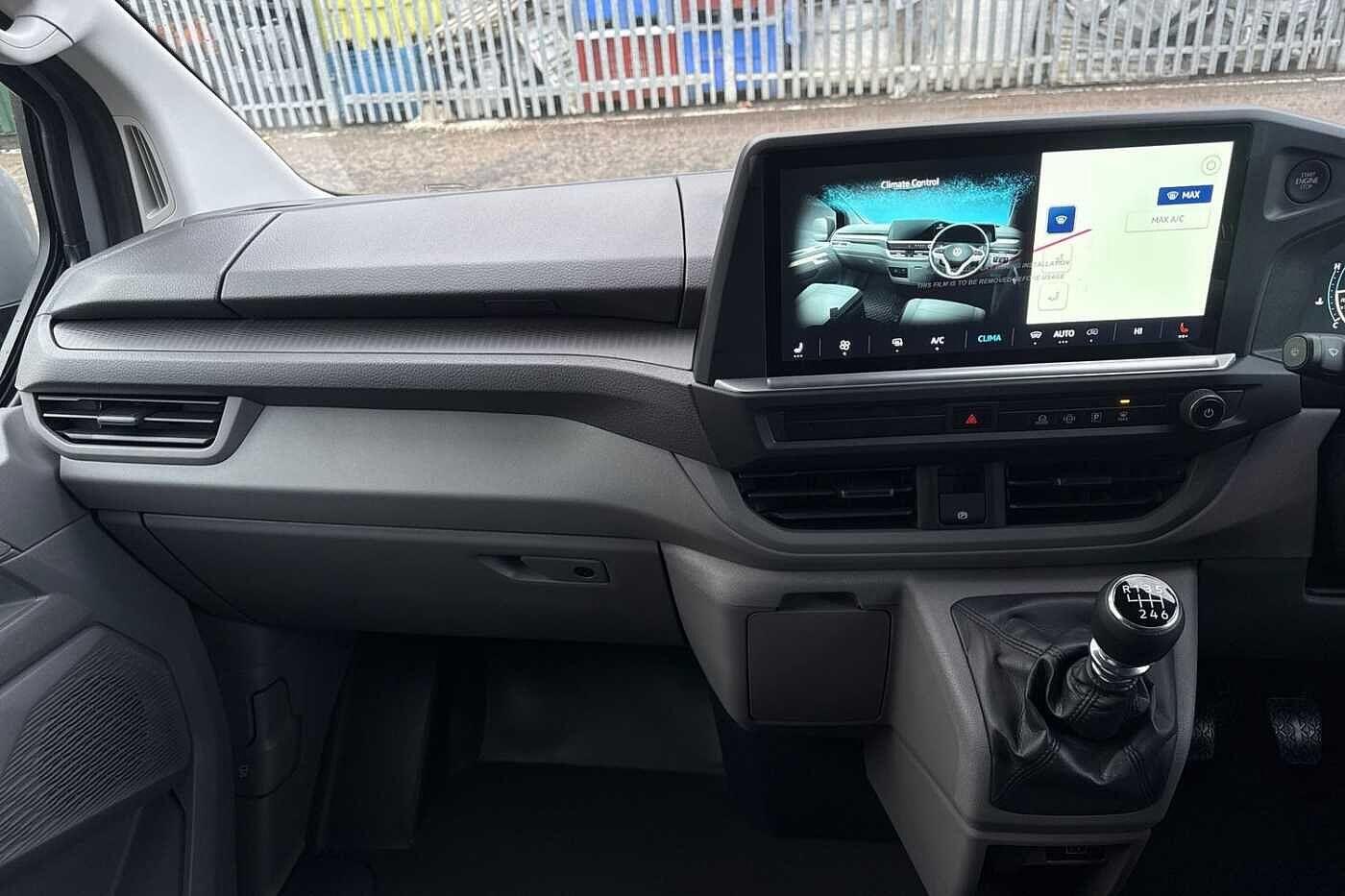 Used Volkswagen Transporter 2025 for sale - 77187486: Photo 14