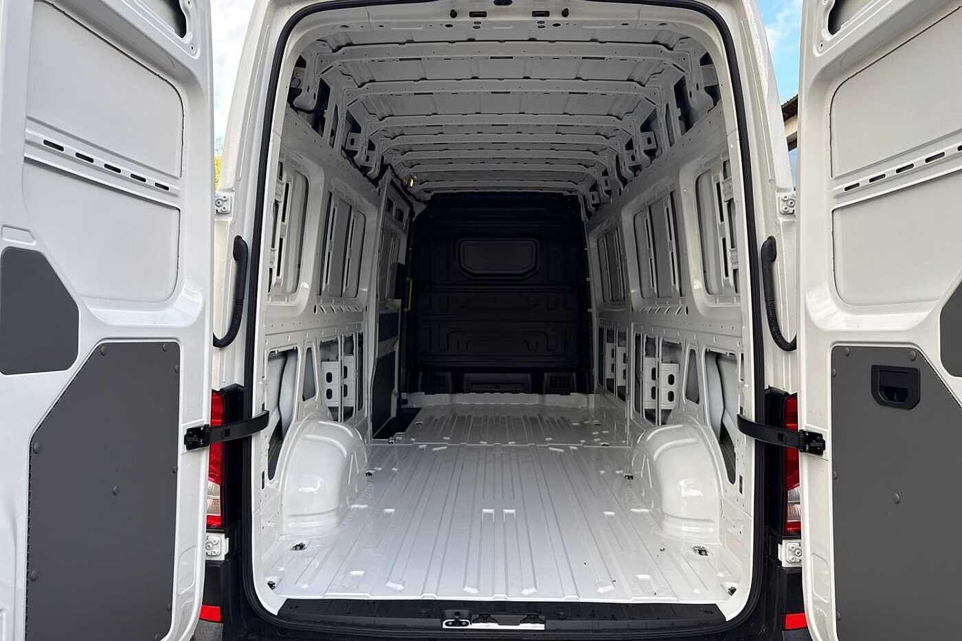 Used Volkswagen Crafter 2025 for sale - 76364766: Photo 9
