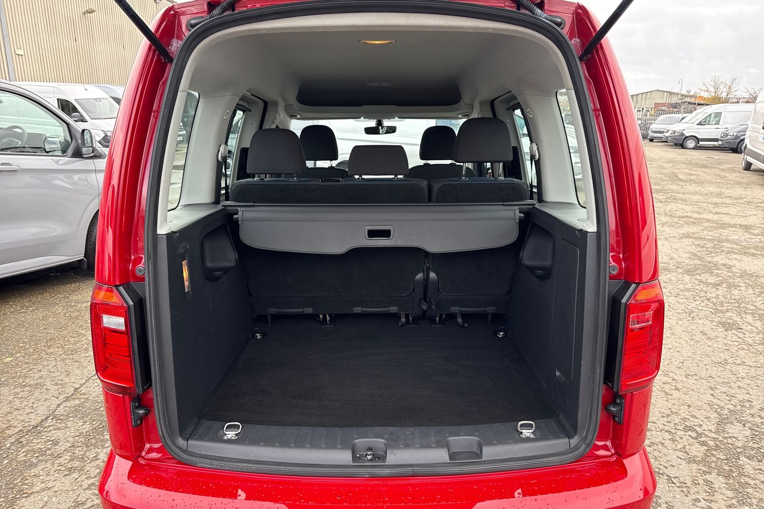 Used Volkswagen Caddy Life 2019 for sale - 76469362: Photo 6