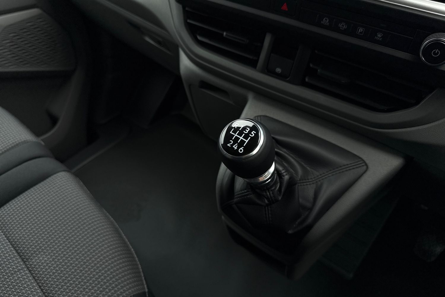 Used Volkswagen Transporter 2025 for sale - 77747754: Photo 22