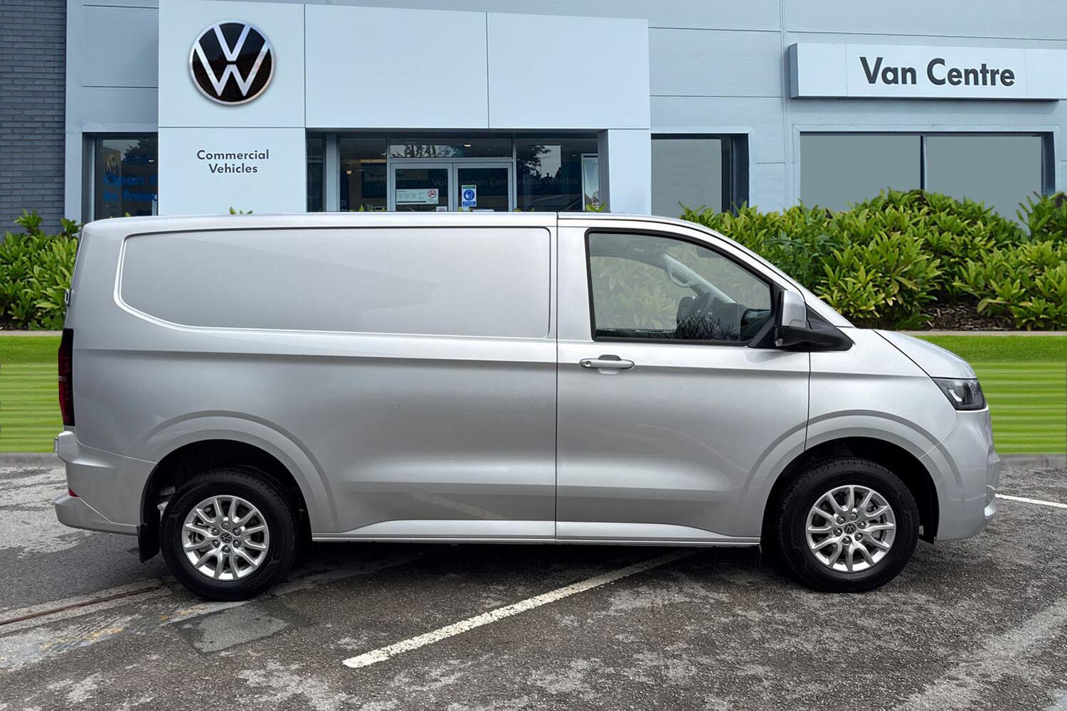 Used Volkswagen Transporter 2025 for sale - 77747754: Photo 3