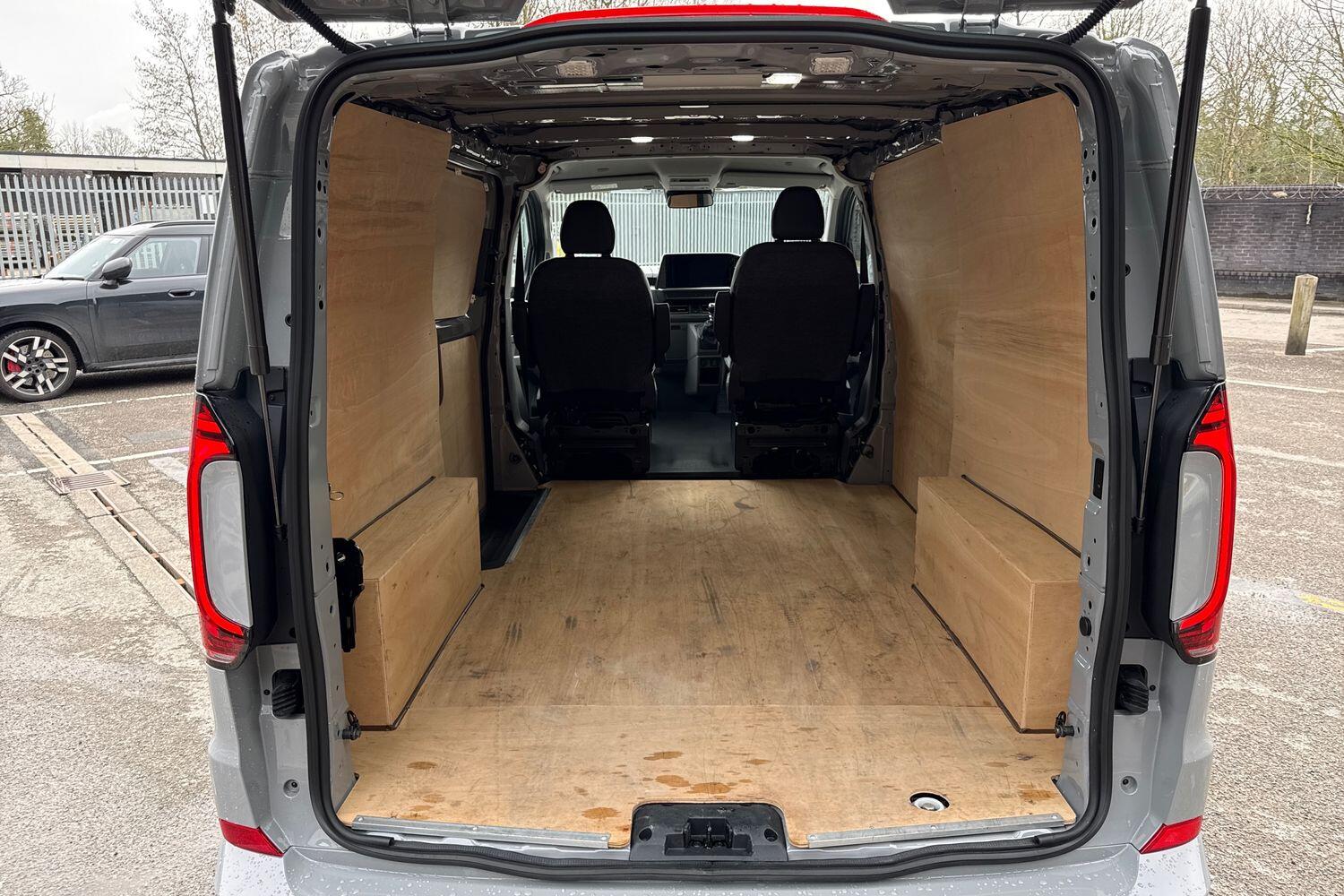 Used Volkswagen Transporter 2025 for sale - 77747729: Photo 9