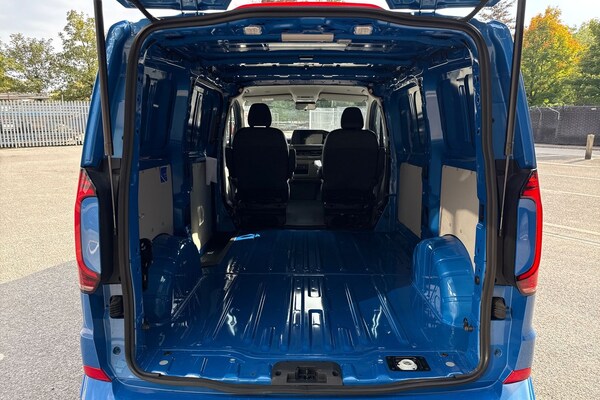 Used Volkswagen Transporter 2025 for sale - 76171153: Photo 6