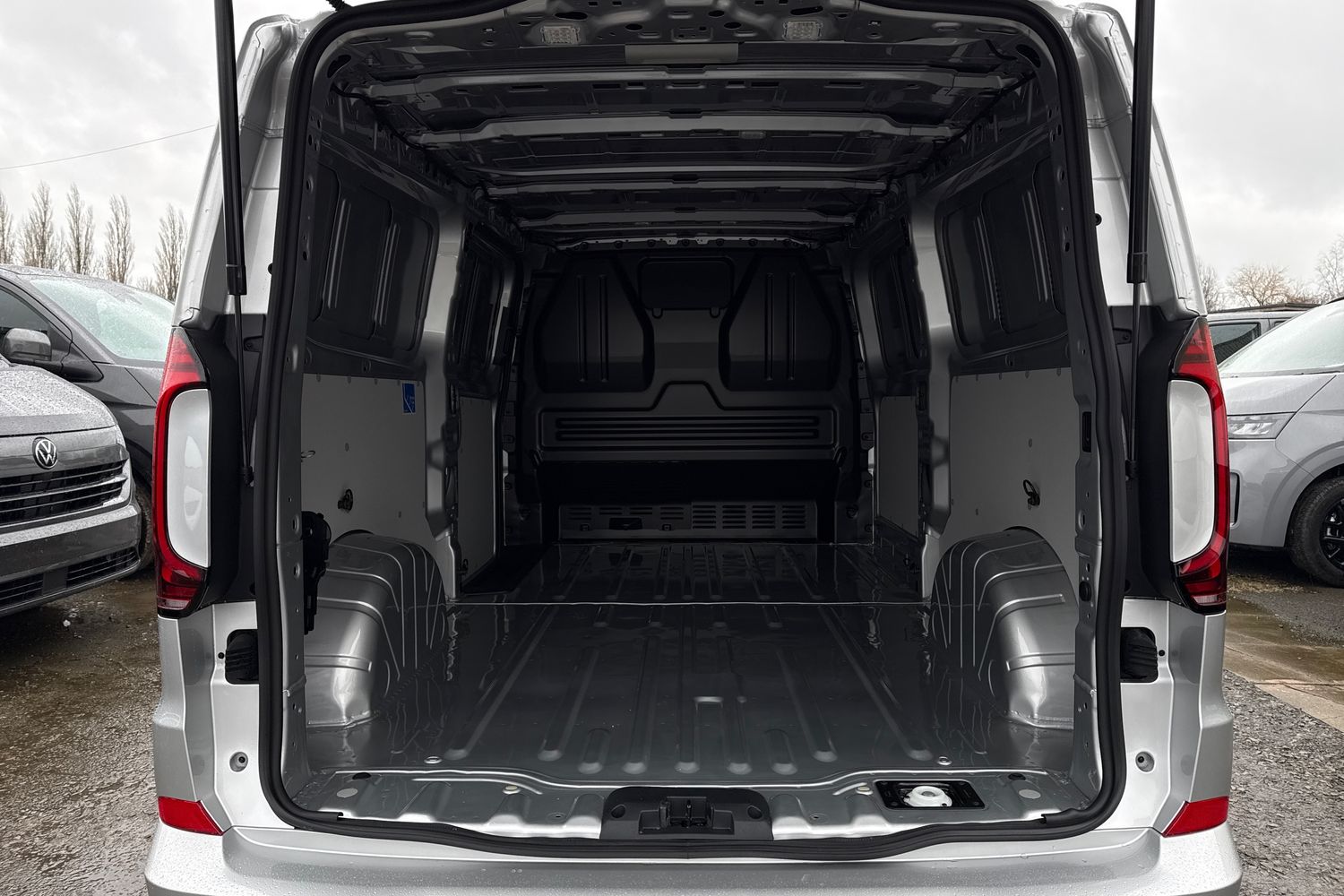 Used Volkswagen Transporter 2025 for sale - 77758431: Photo 6