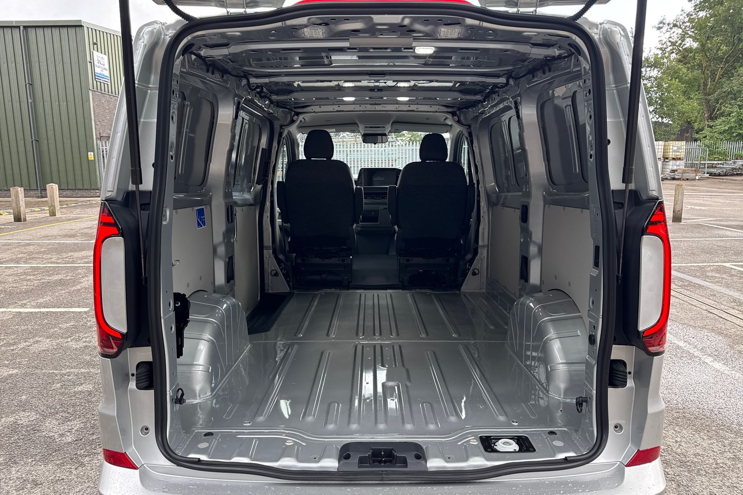 Used Volkswagen Transporter 2025 for sale - 76133727: Photo 6