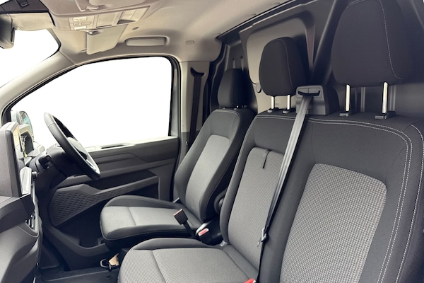 Used Volkswagen Transporter 2025 for sale - 76250648: Photo 15