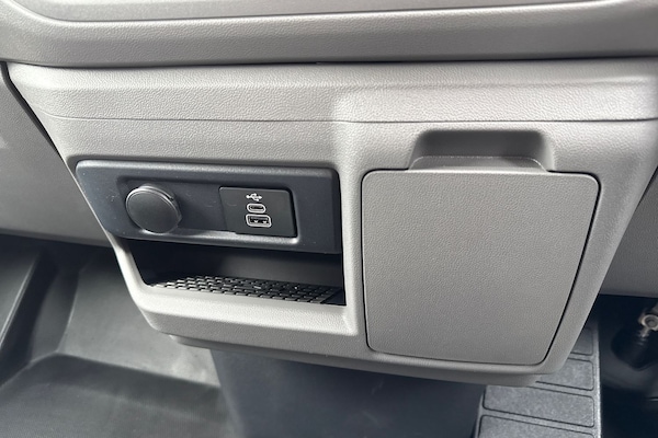 Used Volkswagen Transporter 2025 for sale - 76250648: Photo 28