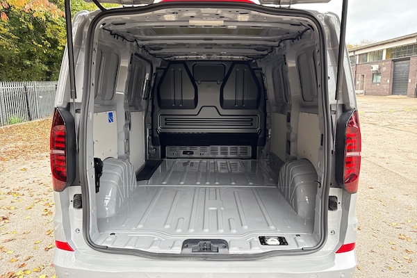 Used Volkswagen Transporter 2025 for sale - 76250648: Photo 6