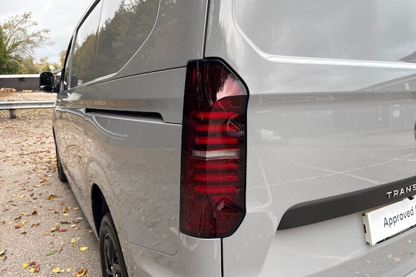 Used Volkswagen Transporter 2025 for sale - 76250648: Photo 7