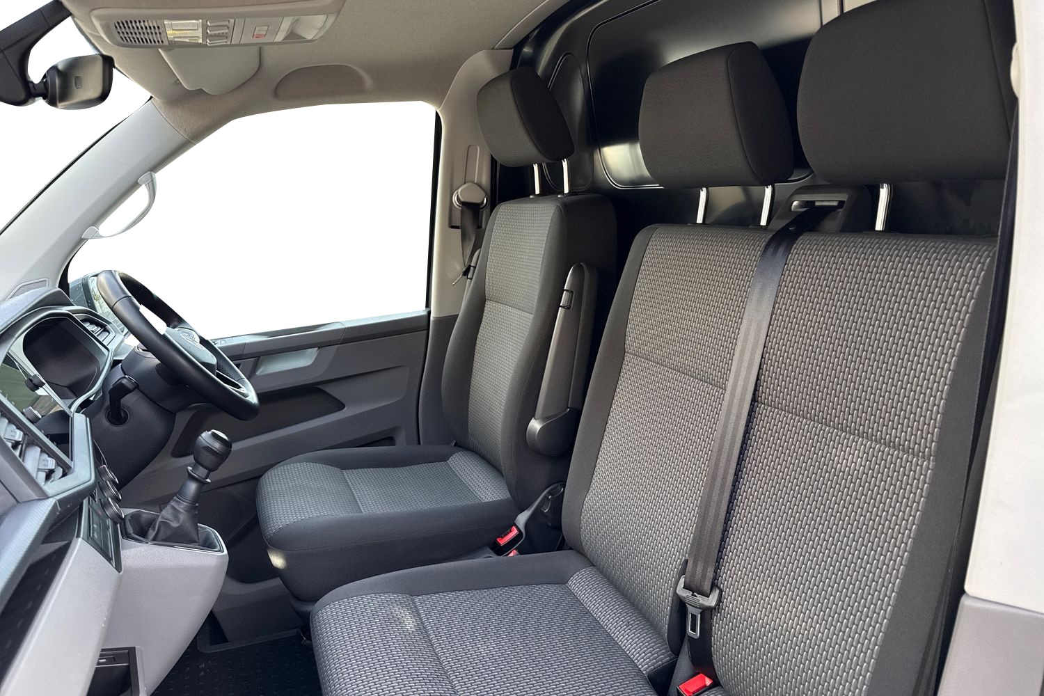 Used Volkswagen Transporter 2024 for sale - 77929055: Photo 16