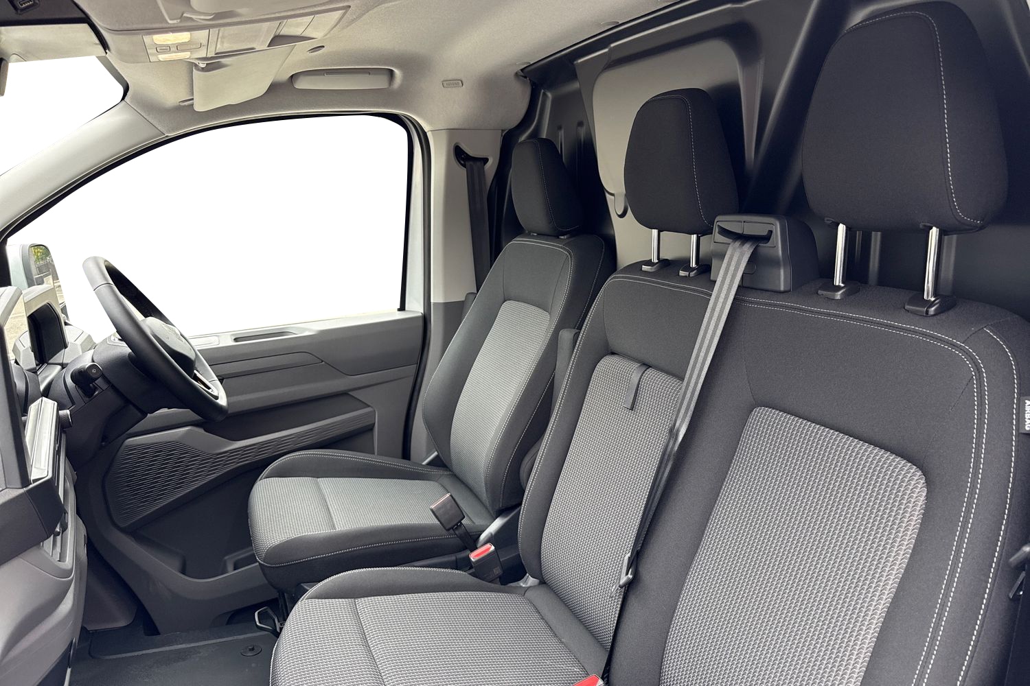 Used Volkswagen Transporter 2025 for sale - 76232535: Photo 15