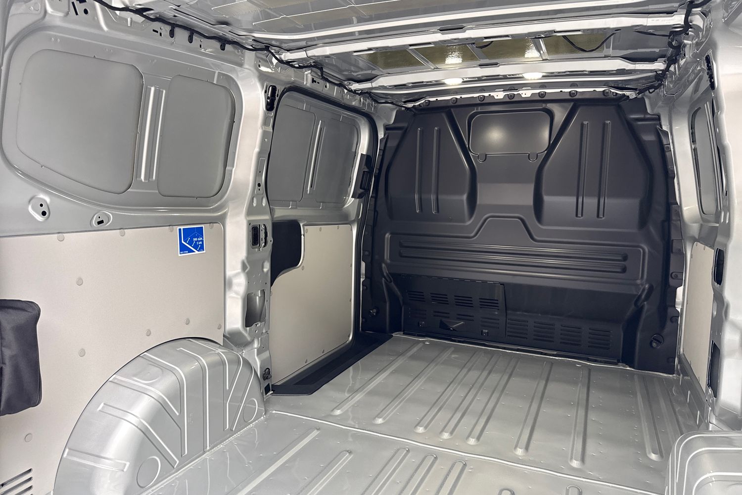 Used Volkswagen Transporter 2025 for sale - 76232535: Photo 40