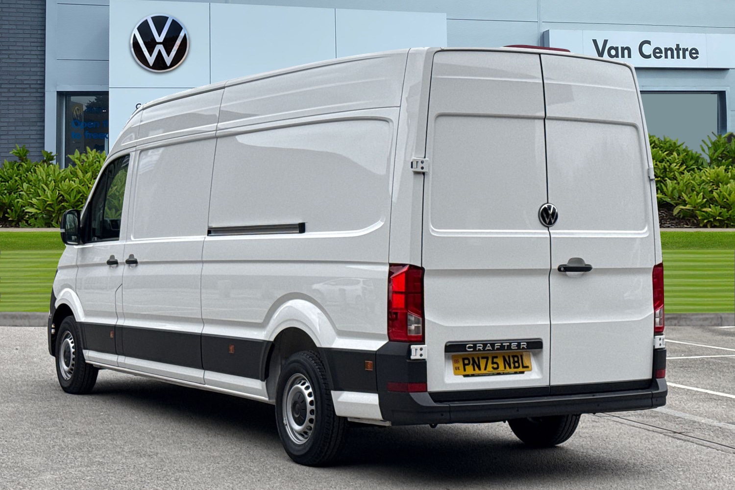 Used Volkswagen Crafter 2025 for sale - 77862917: Photo 2