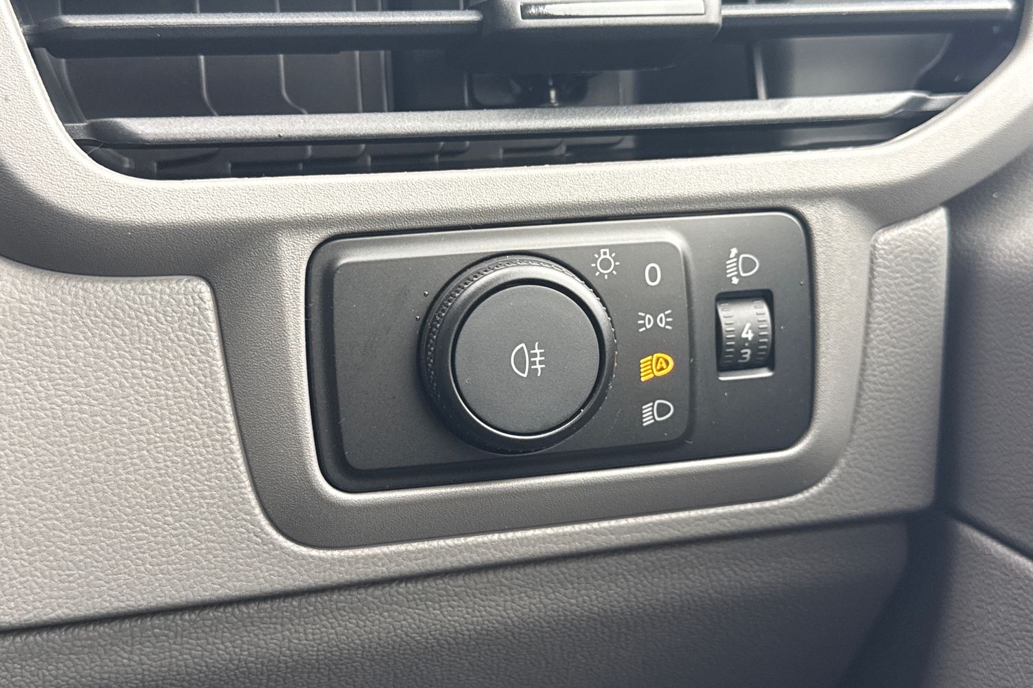 Used Volkswagen Transporter 2025 for sale - 76481100: Photo 26