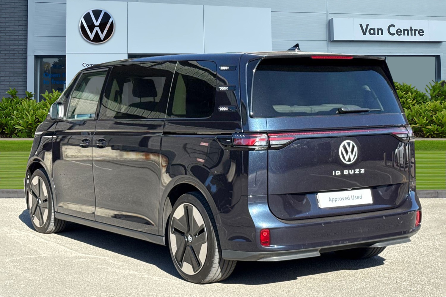 Used Volkswagen ID-Buzz 2024 for sale - 76171225: Photo 2