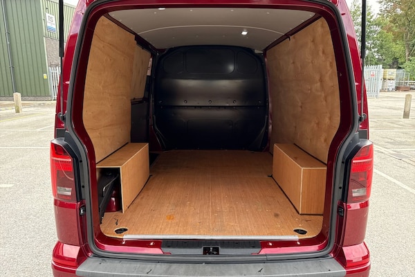 Used Volkswagen Transporter 2024 for sale - 76171152: Photo 7